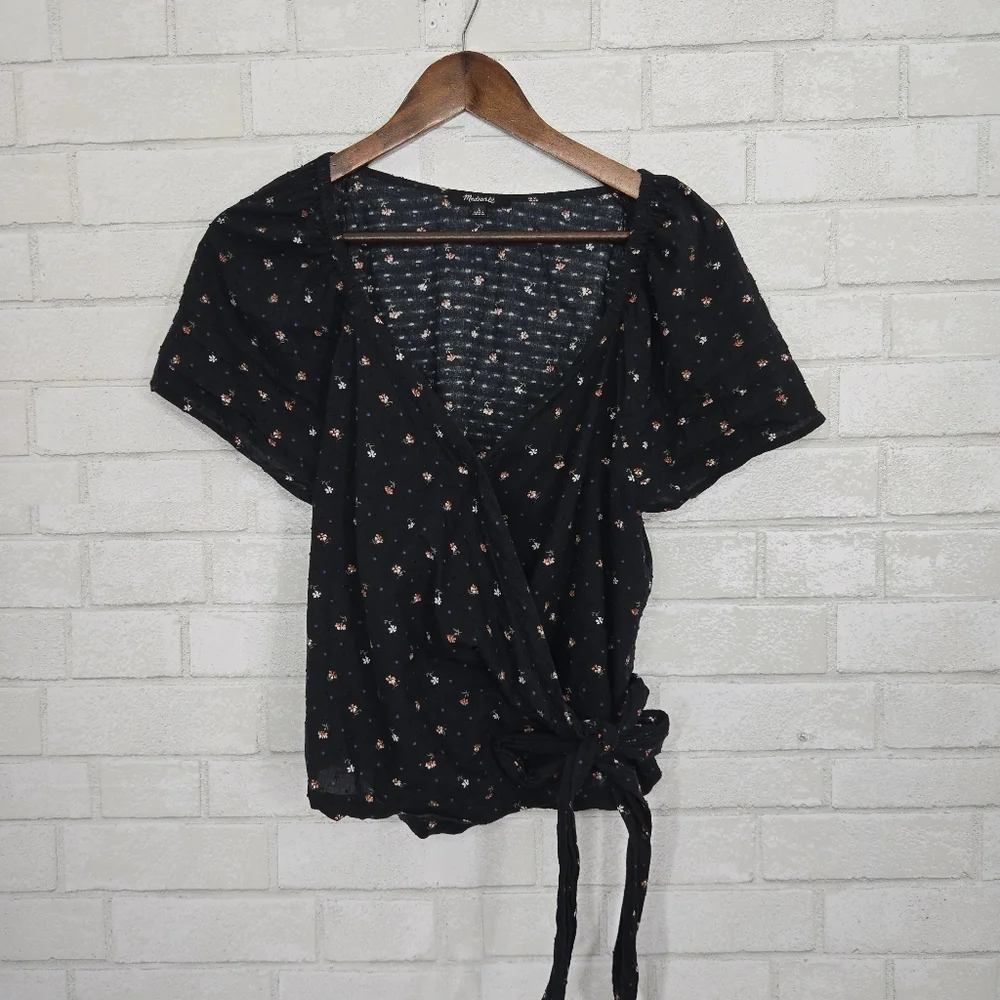 Madewell floral wrap around tie top - Picture 1 of 14